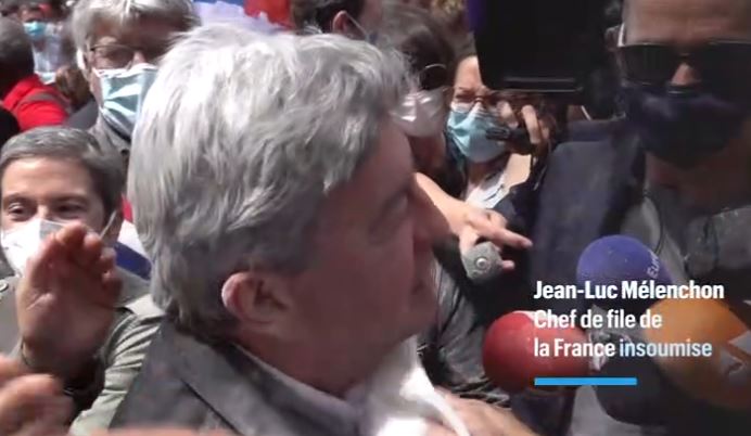 Marche des libertés antifascistes : Mélenchon enfariné par un « souverainiste »