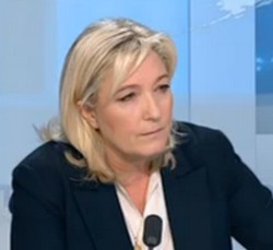 Charlie Hebdo : Marine Le Pen a eu la "nausée" en lisant les propos de