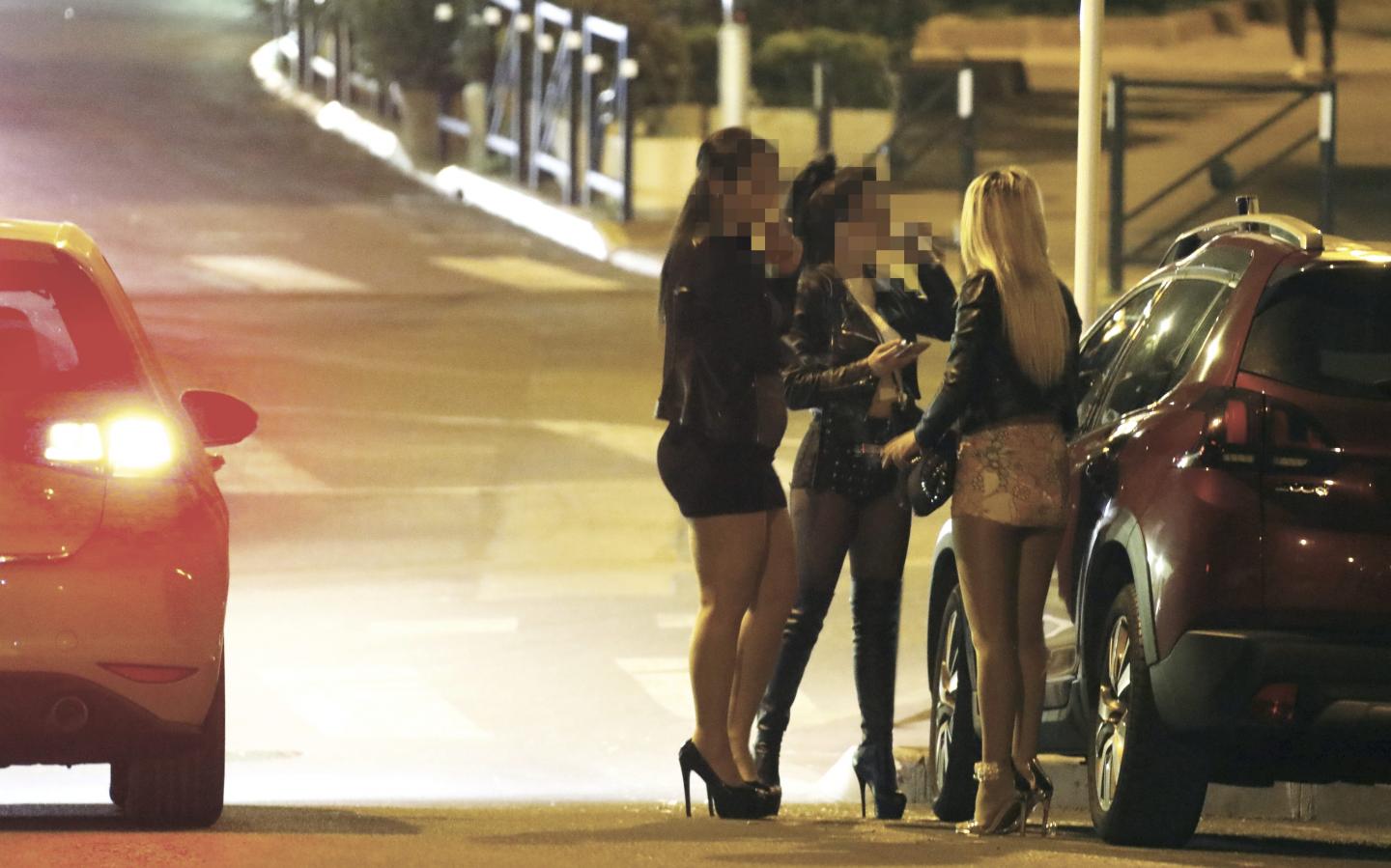 Prostitutes La Roche-sur-Yon