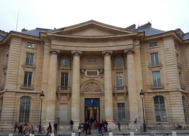 Des professeurs de droit contre "la police de la pensée" à l'université Des professeurs de droit contre « la police de la pensée » à l'université