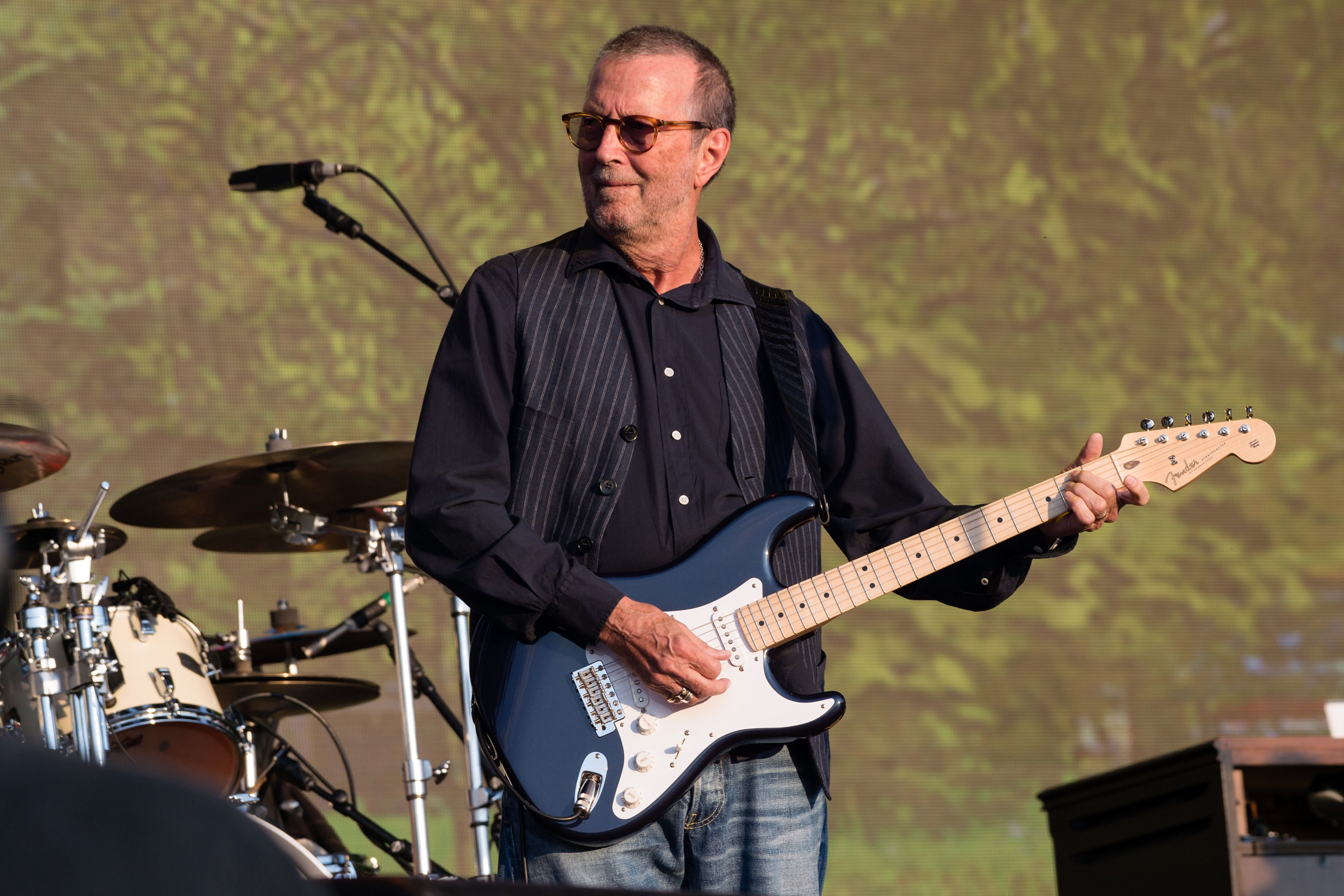 Covid-19 : à 76 ans, Eric Clapton devient un rebelle complet
