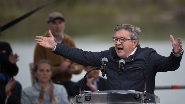 Mélenchon veut des manifestations contre le pass sans «l’extrême droite et les antisémites»