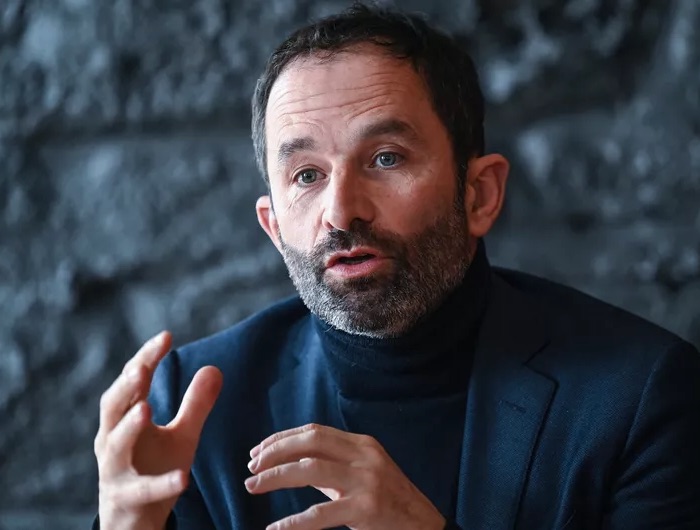 Benoît Hamon quitte la vie politique… pour diriger un mouvement pro-migrants