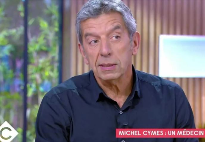 La haine rabique de Michel Cymes contre les médecins antivax : "Ce sont des tarés !" La haine rabique de Michel Cymes contre les médecins antivax : « Ce sont des tarés ! »