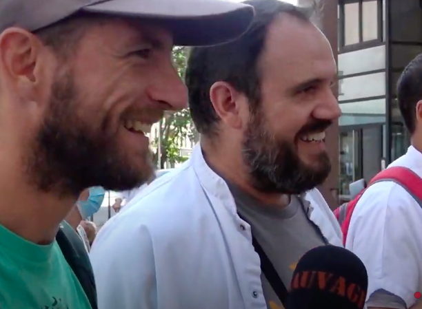 Micro sauvage : reportage au cœur de la manifestation du personnel médical à Lyon
