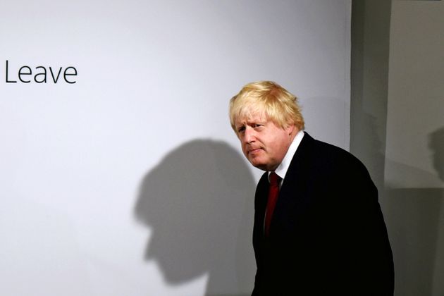Boris Johnson file en jet privé dîner avec un climatosceptique notoire