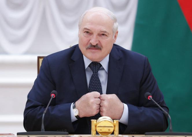 Crise des migrants : la Biélorussie menace de couper le gaz à l’Europe