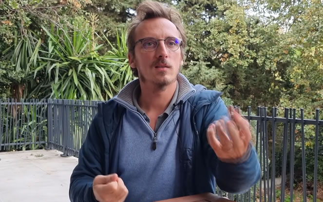 Dr Louis Fouché : "La science est instrumentalisée par des multinationales pour fourguer leur camelote" Dr Louis Fouché : « La science est instrumentalisée par des multinationales pour fourguer leur camelote »