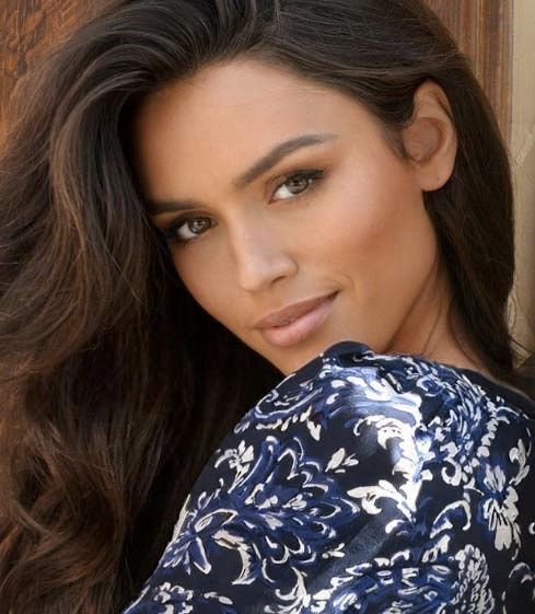 Diane Leyre, Miss France 2022 : féministe, mais blanche, aussitôt attaquée par BFM TV Diane Leyre, Miss France 2022 : féministe, mais blanche, aussitôt attaquée par BFM TV