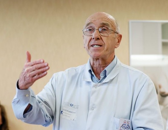 Pour le Pr Grimaldi, les non-vaccinés covid devraient assumer et ne pas être réanimés Pour le Pr Grimaldi, les non-vaccinés covid devraient assumer et ne pas être réanimés