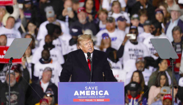 Trump sur les camionneurs canadiens : « Ils font plus pour défendre notre liberté que nos dirigeants »