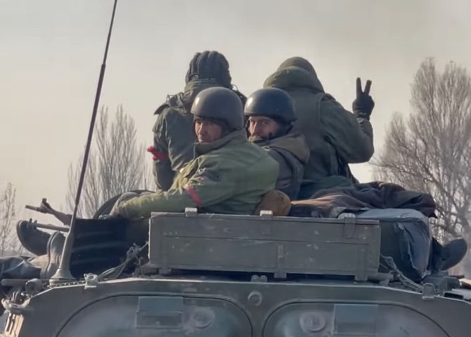 La bataille de Marioupol : au cœur des forces russes du Donbass