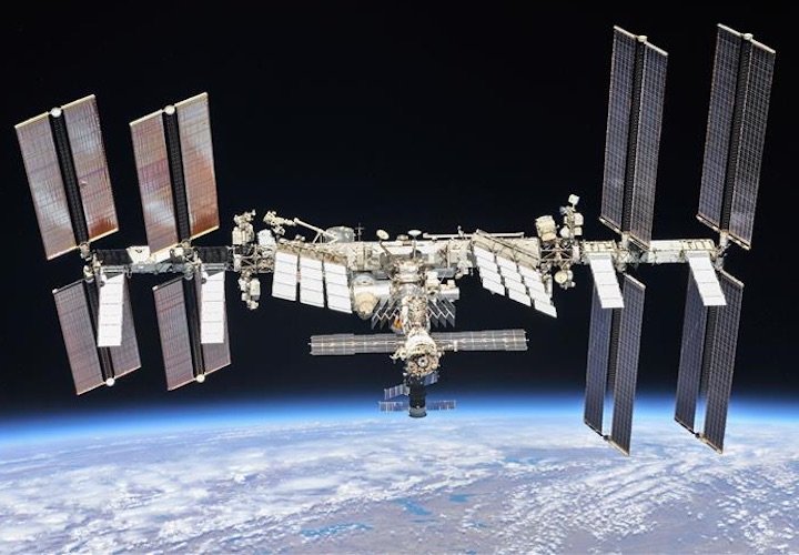 La Russie suspend sa coopération avec l’ISS jusqu’à la levée des sanctions