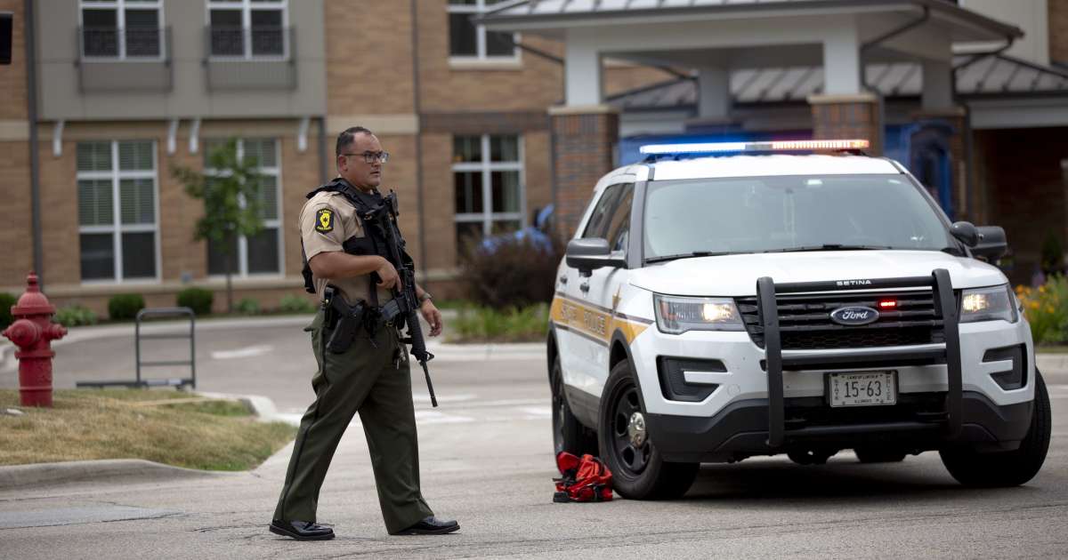Chicago : un défilé du 4-Juillet sous le signe du tir à l'arme de guerre Chicago : un défilé du 4-Juillet sous le signe du tir à l’arme de guerre