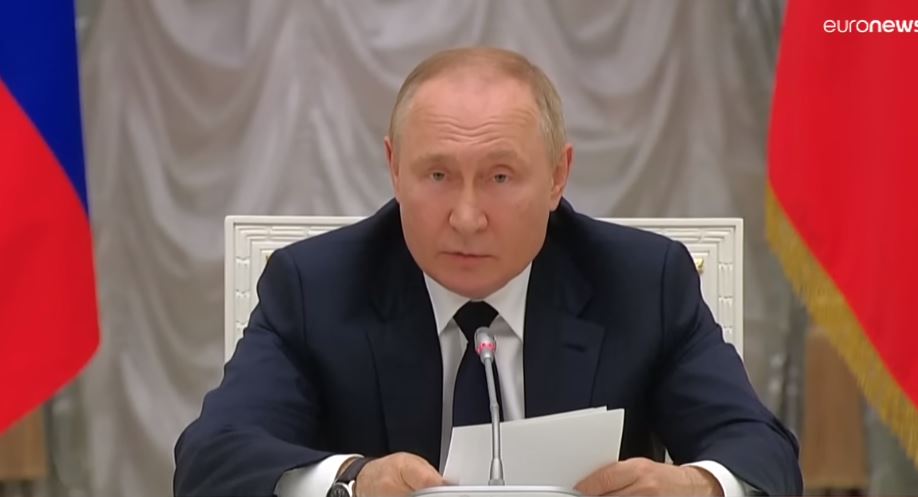 Poutine : «Ils veulent nous vaincre sur le champ de bataille, qu’ils essayent»