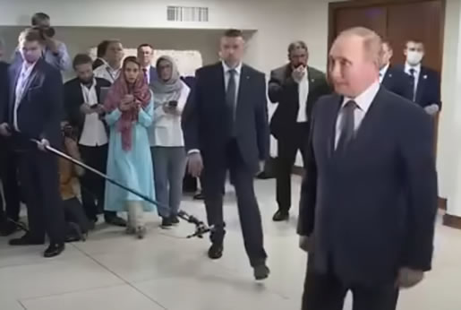 Rencontre tripartite à Téhéran : conférence de presse de Vladimir Poutine Rencontre tripartite à Téhéran : conférence de presse de Vladimir Poutine