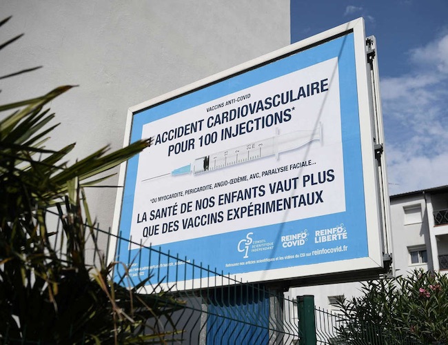 Les affiches antivax à Toulouse interdites par arrêté préfectoral