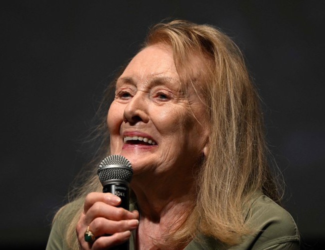 Le prix Nobel de littérature de gauche subventionnée est attribué à la Française Annie Ernaux