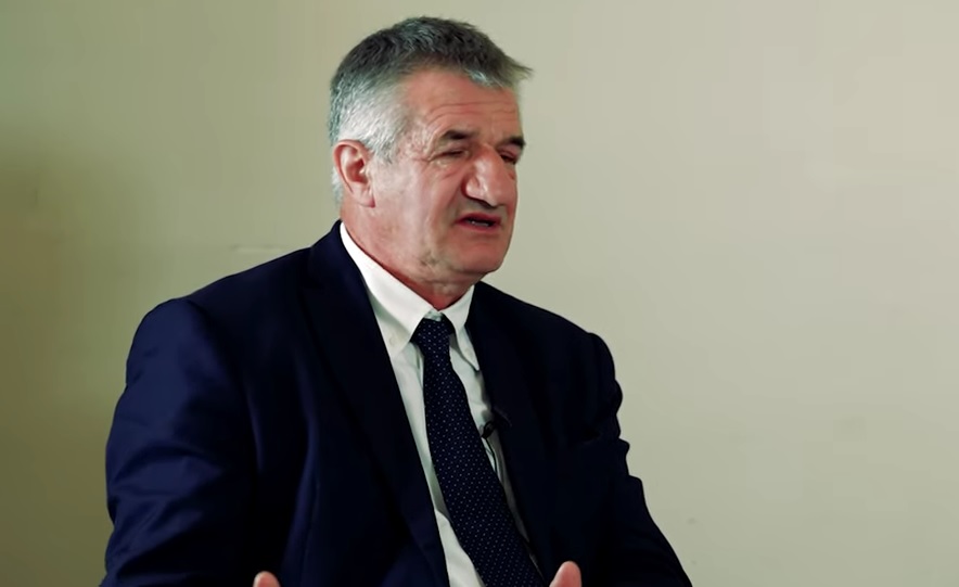Jean Lassalle : « Tout est fait pour détruire la France »