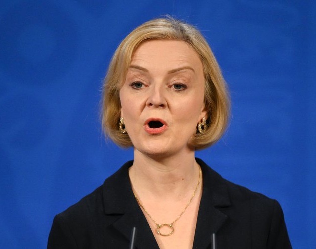 Truss désavouée : Londres renonce à sa réforme fiscale pour rassurer les marchés