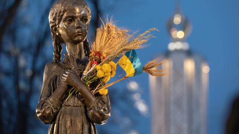 Kiev entre hiver russe et célébration de l’Holodomor Kiev entre hiver russe et célébration de l’Holodomor