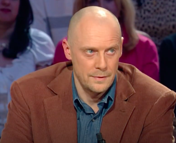2002 : Alain Soral explique son texte sur Dieudonné chez Ardisson 2002 : Alain Soral explique son texte sur Dieudonné chez Ardisson