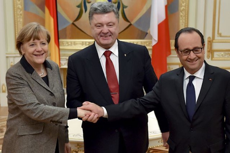La Russie réclame le jugement d’Angela Merkel et de François Hollande