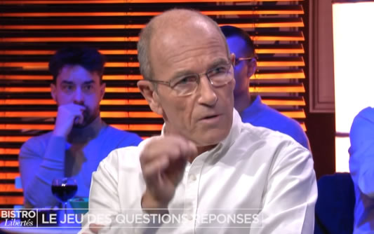 Étienne Chouard : « Je suis un populiste, comme un pianiste aime le piano » Étienne Chouard : « Je suis un populiste, comme un pianiste aime le piano »