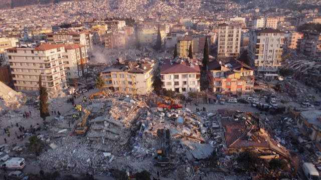 Après le séisme en Turquie, la «mafia du bâtiment» accusée de milliers de morts