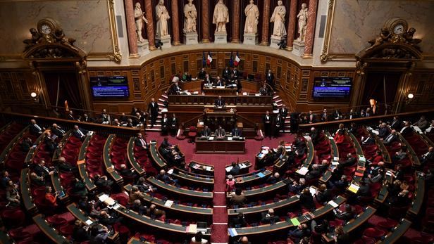 Retraites : le Sénat vote la fin des régimes spéciaux pour les futurs embauchés