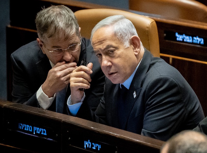 Israël : une loi visant à protéger Netanyahou de la destitution adoptée par la Knesset