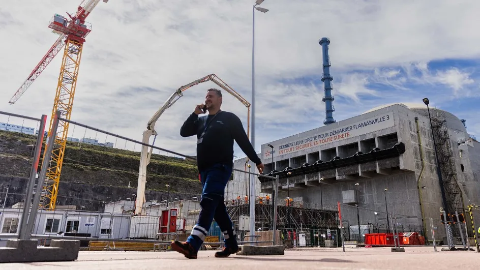 Nucléaire : le gouvernement veut trouver 100 000 personnes à former pour soutenir la filière Nucléaire : le gouvernement veut trouver 100 000 personnes à former pour soutenir la filière