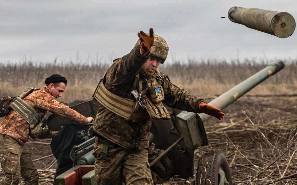 Thierry Breton veut que l’UE fabrique un million d’obus pour l’Ukraine