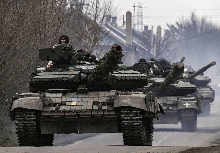 La Russie subit des «frappes ininterrompues» et repousse une tentative d'»invasion» ukrainienne