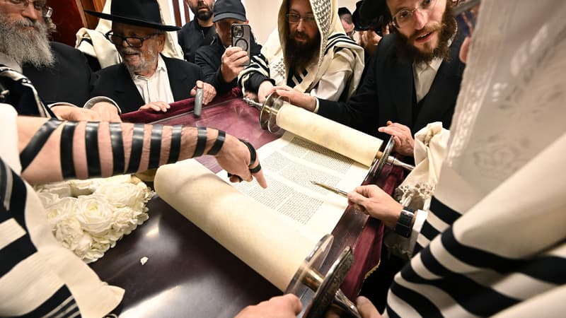 La Suède autorise un rassemblement pour brûler la Torah devant l’ambassade d’Israël