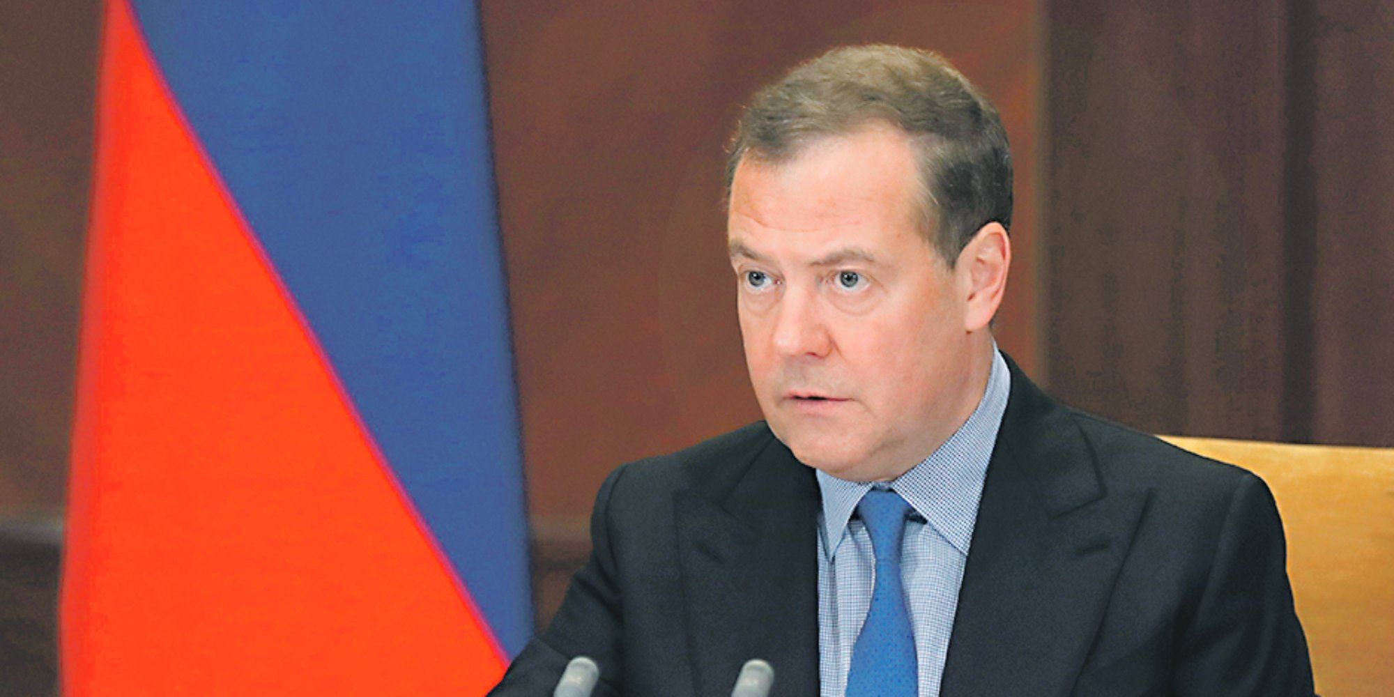 Medvedev impitoyable avec l’Union européenne, cette «prostituée vieillissante»