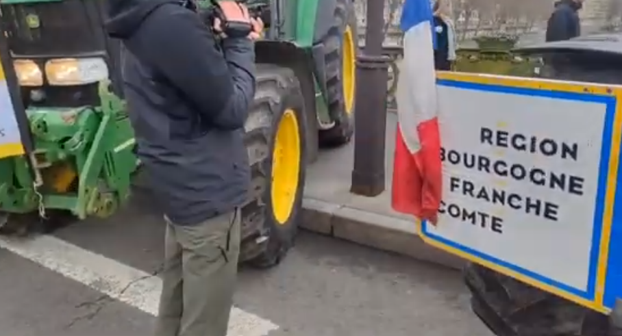 Les tracteurs sont entrés dans Paris