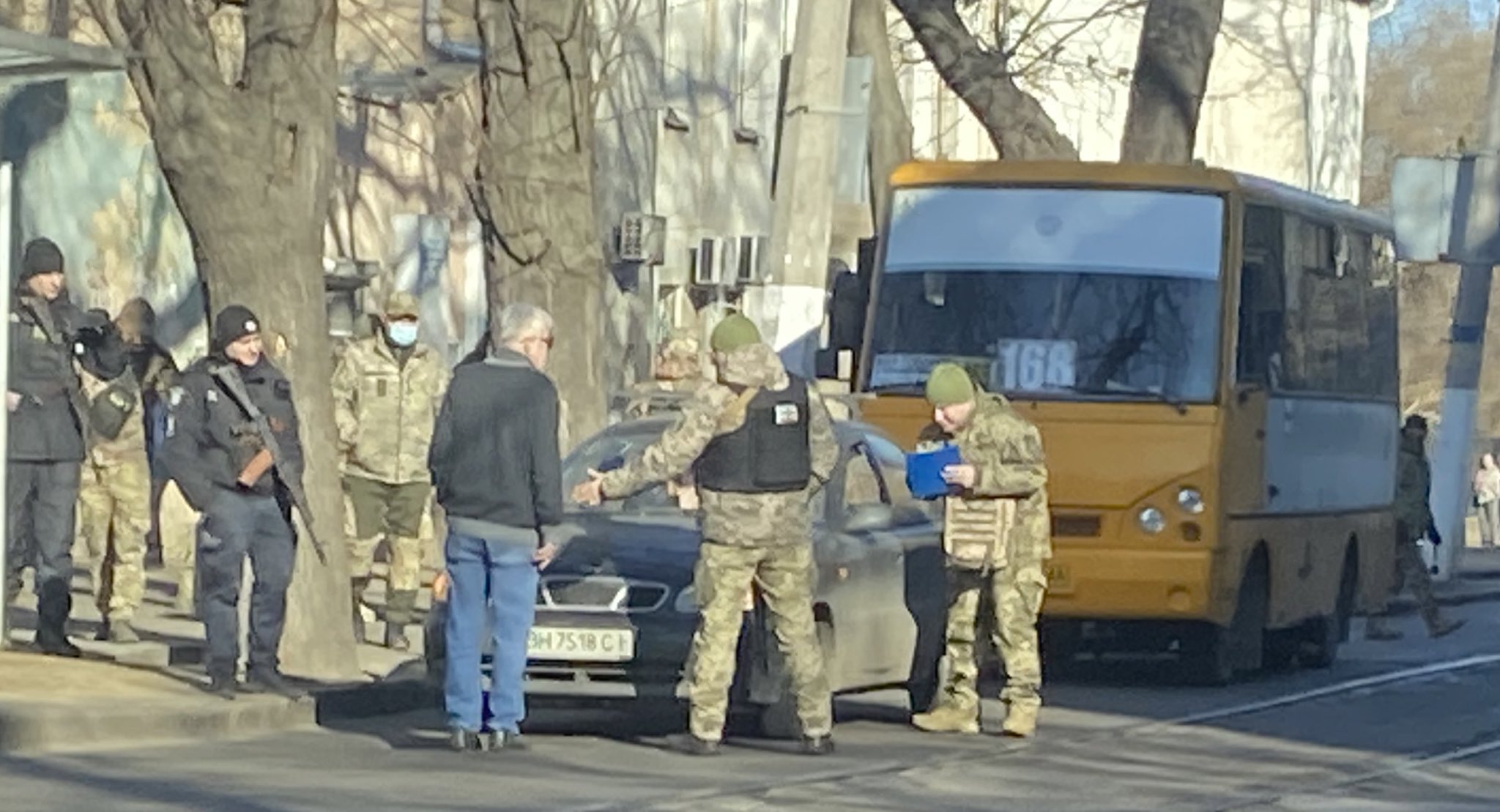 Kiev : David Van Hemelryck raconte les milices qui kidnappent les citoyens