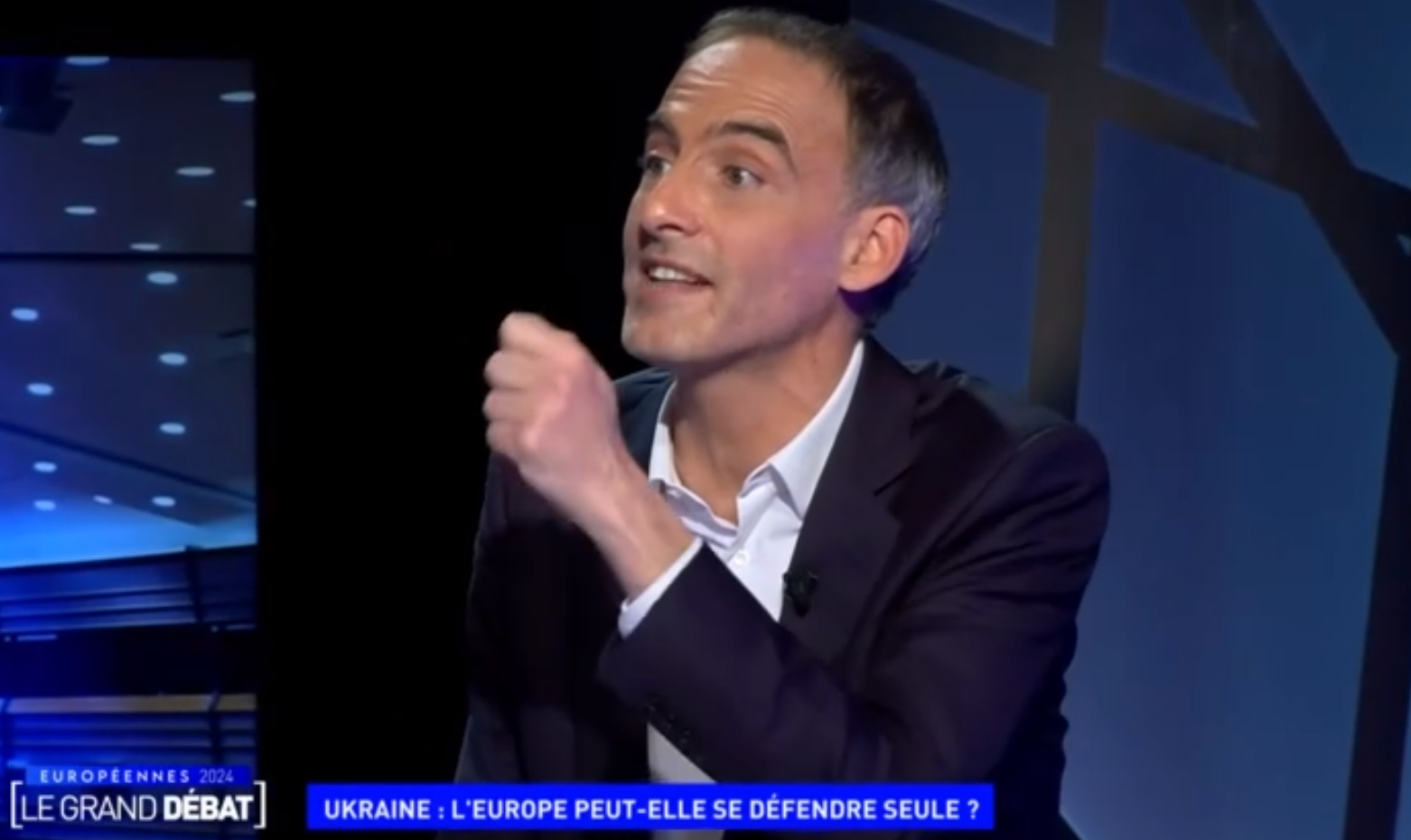 Quand l’agent israélo-américain Glucksmann qualifie Mariani d’agent russe Quand l’agent israélo-américain Glucksmann qualifie Mariani d’agent russe