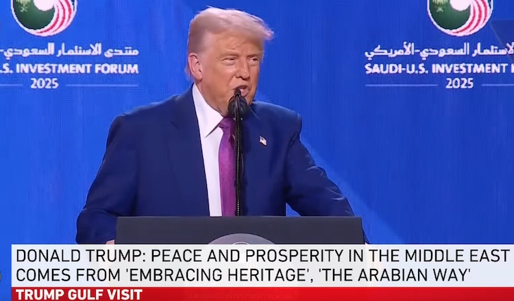 Donald Trump à Riyad fustige les soi-disant bâtisseurs de nations, générateurs de guerres et de chaos Donald Trump à Riyad fustige les soi-disant bâtisseurs de nations, générateurs de guerres et de chaos