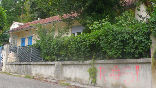 Moissac, haut lieu de la résistance au nazisme (en 2023), ébranlée par un tag